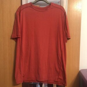 Swiss Tech short sleeve tee shirt size XL.  Burnt orange color
